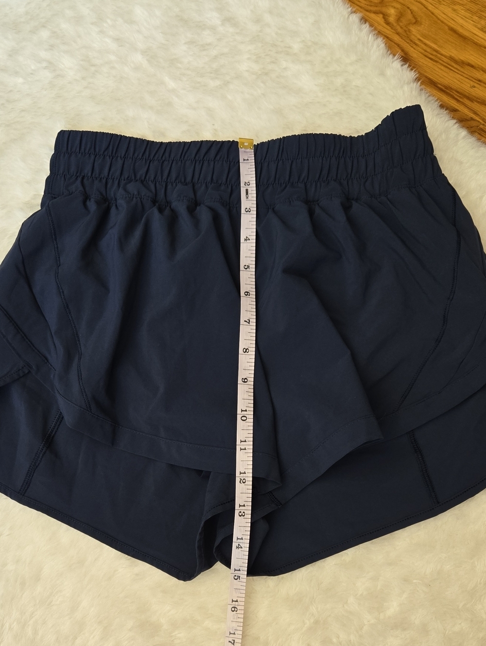 Lululemon Athletic Shorts, Womens Size 8 - Picture 7 of 10
